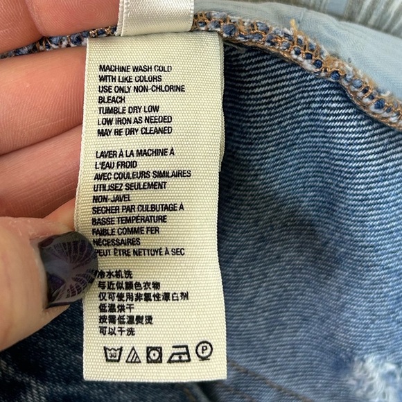 We The Free Distressed Exposed Pocket Jean Shorts with Frayed Hem Size 31 - Picture 13 of 15